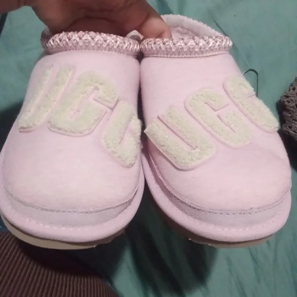 UGG Light Pink Cozy Slippers - Picture 5 of 7